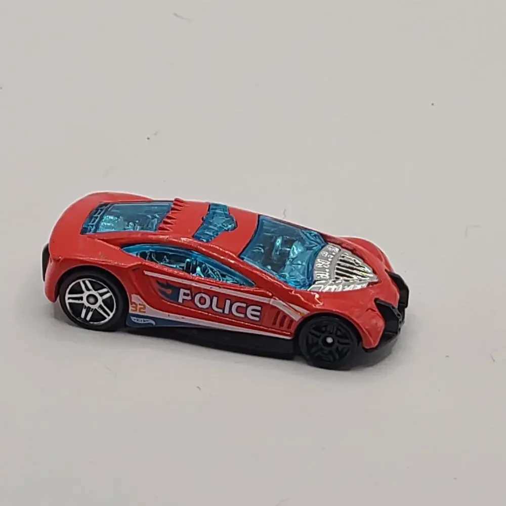 Mattle Hot Wheels Speed Trap Red Police Car Die Cast Vehicle Toy